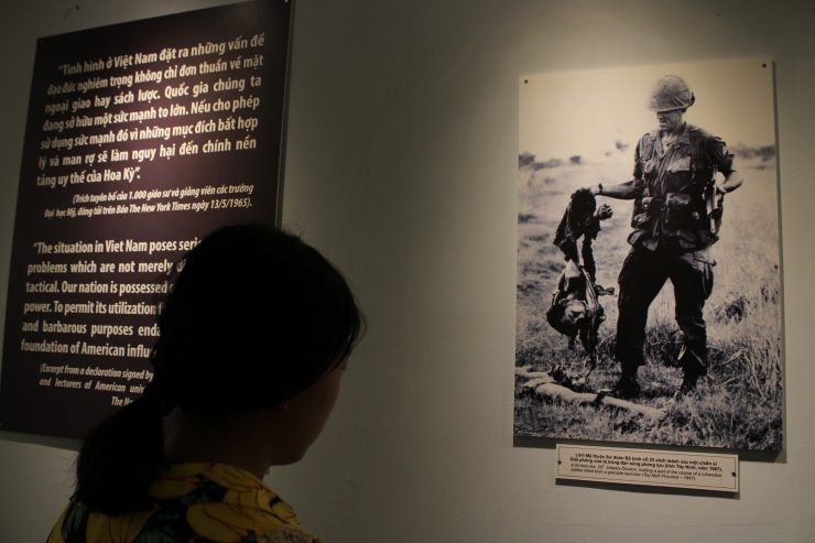 베트남 전쟁 박물관에서 성호는 할아버지를 생각했다