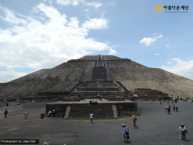 멕시코_달의 피라미드 